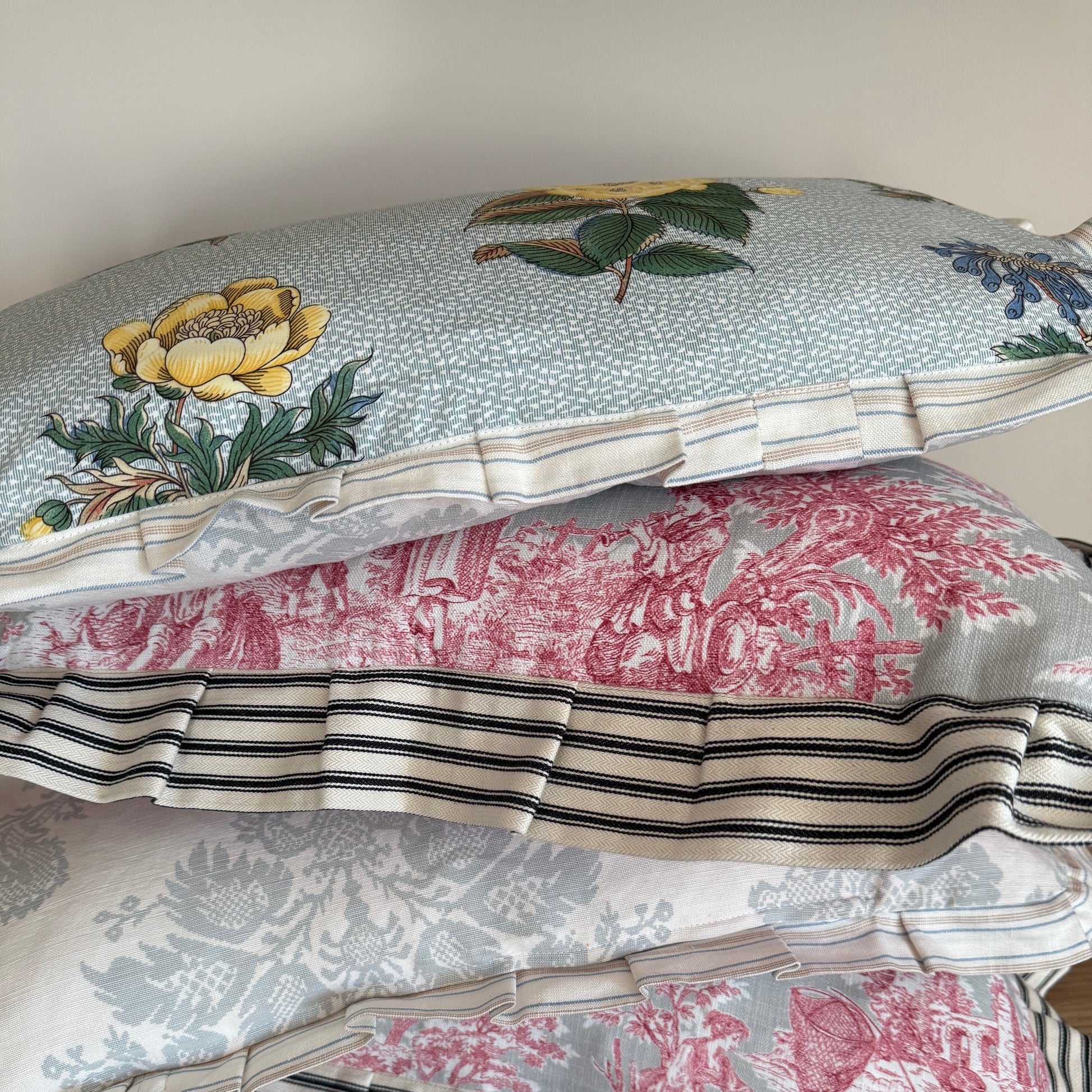 Rectangle Primrose Cushion